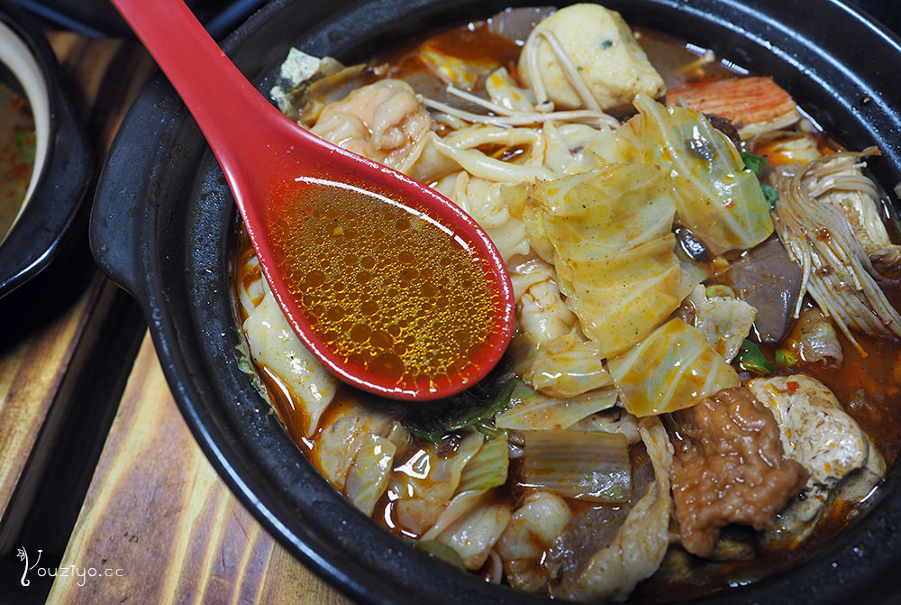 邱記麻辣食堂 正宗重慶麻辣湯頭 一個人也能獨享︱北醫商圈美食麻辣鍋